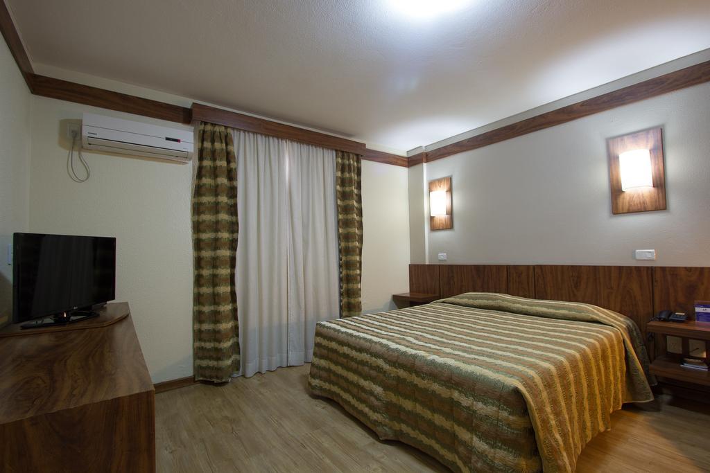 Hotel Le Canard לאגס מראה חיצוני תמונה