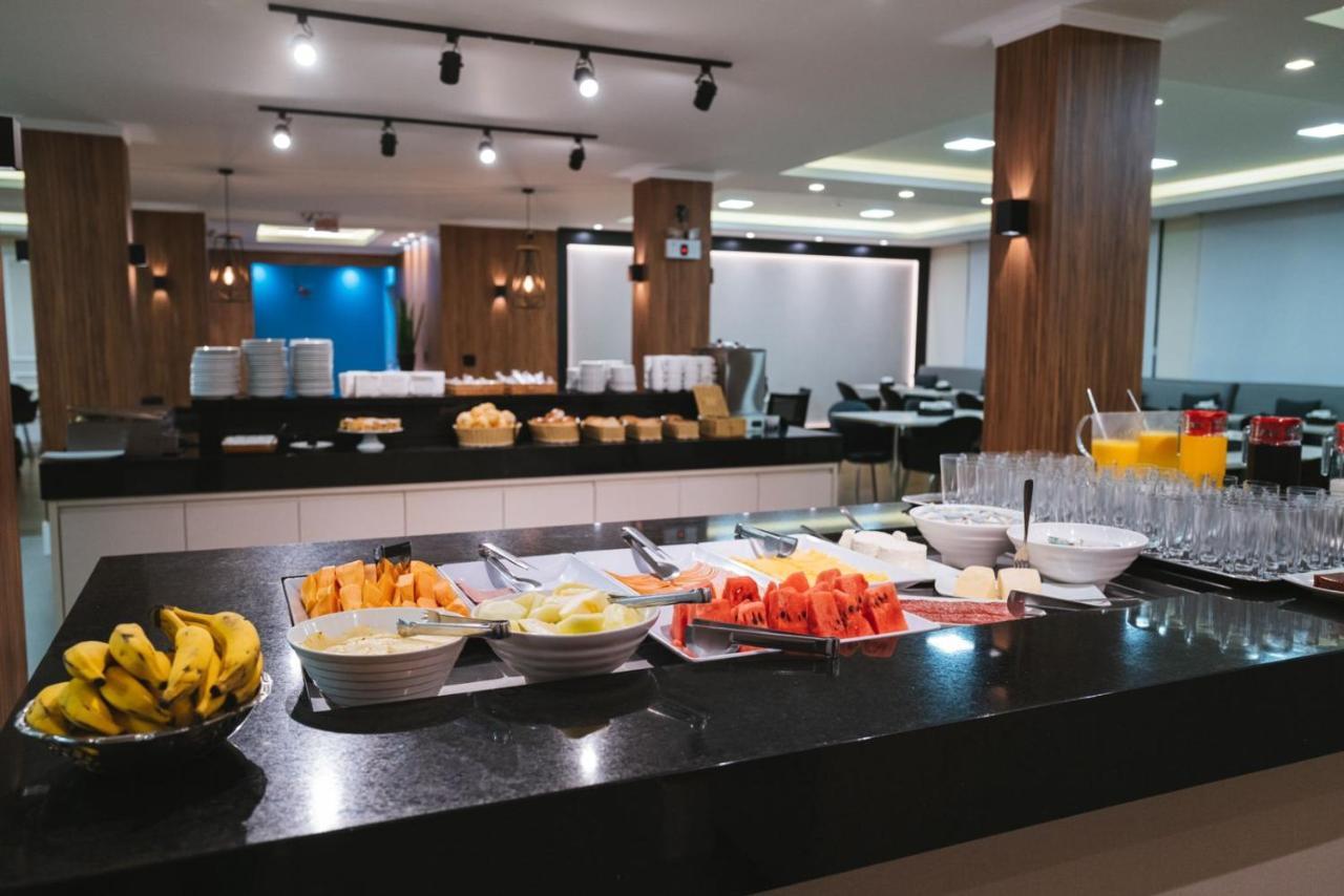 Hotel Le Canard לאגס מראה חיצוני תמונה