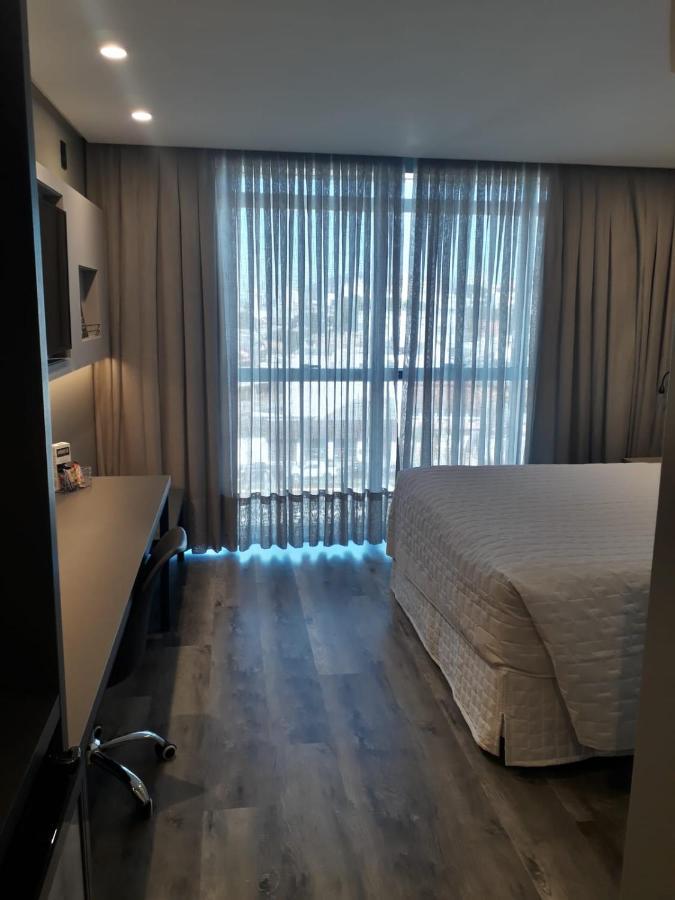 Hotel Le Canard לאגס מראה חיצוני תמונה