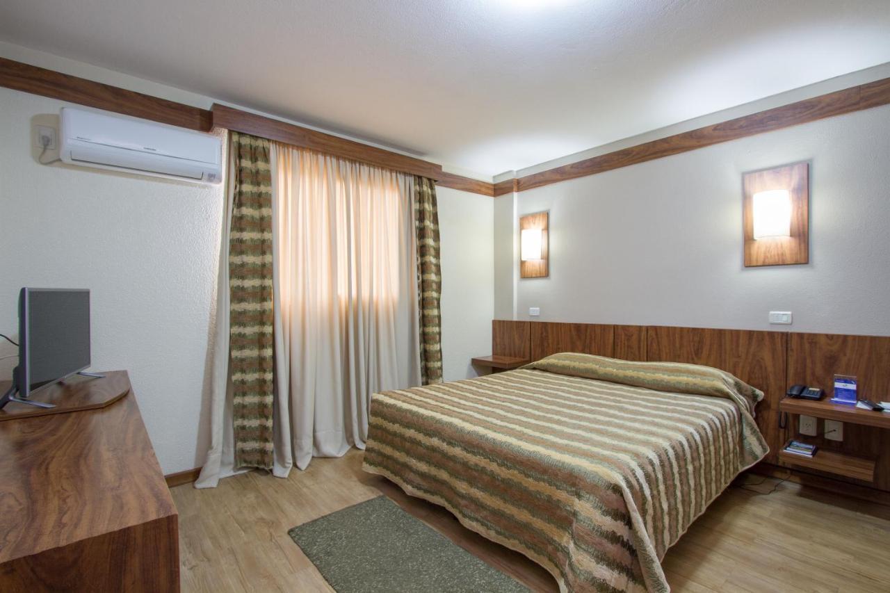 Hotel Le Canard לאגס מראה חיצוני תמונה