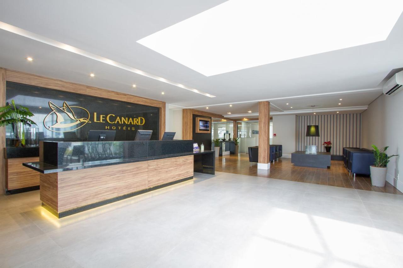 Hotel Le Canard לאגס מראה חיצוני תמונה