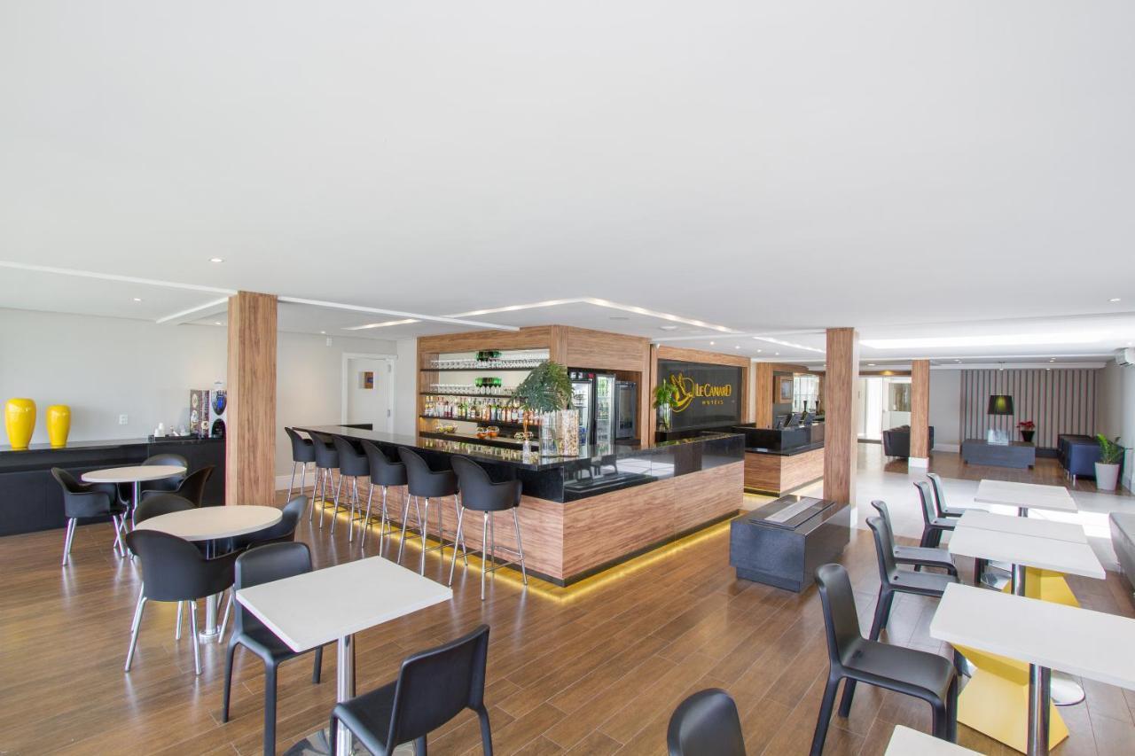 Hotel Le Canard לאגס מראה חיצוני תמונה