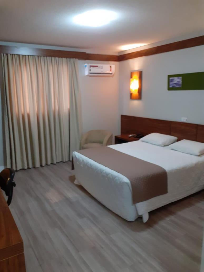 Hotel Le Canard לאגס מראה חיצוני תמונה