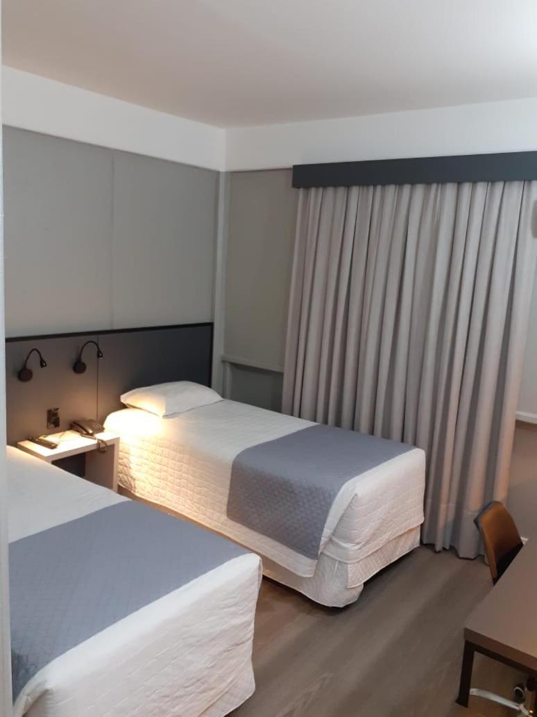 Hotel Le Canard לאגס מראה חיצוני תמונה