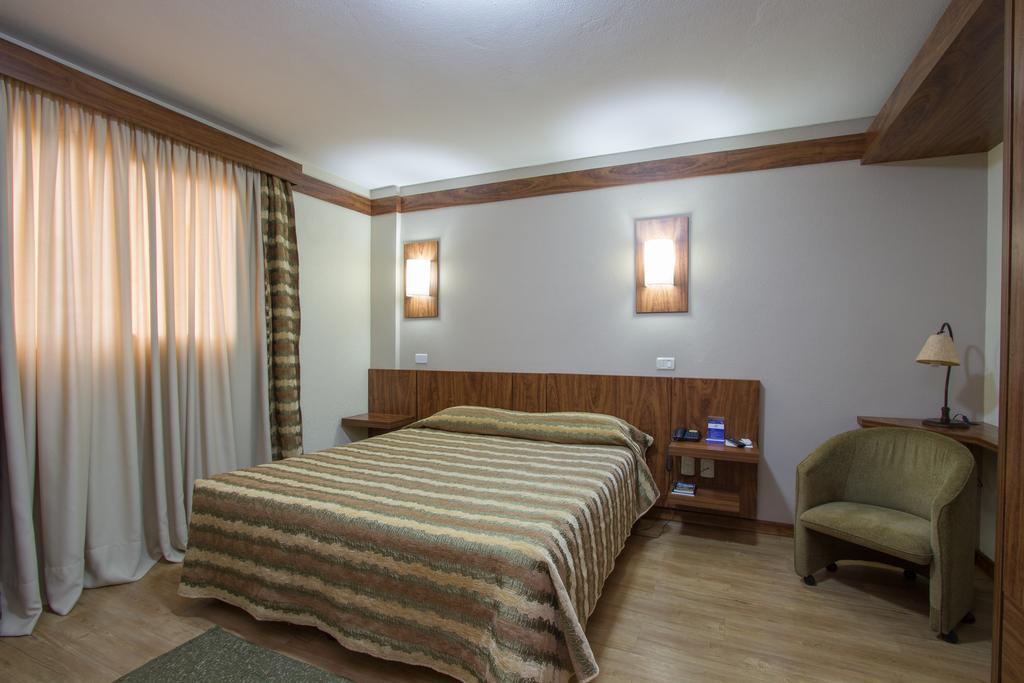 Hotel Le Canard לאגס מראה חיצוני תמונה